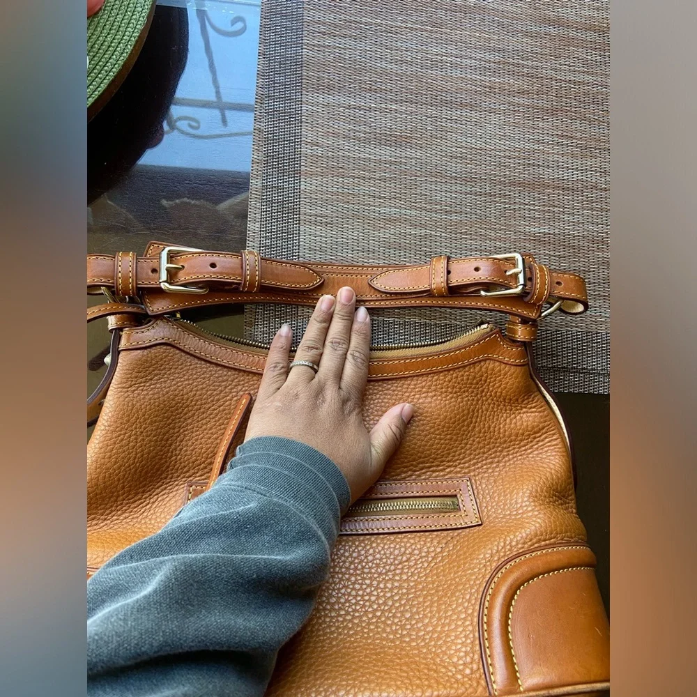 Vintage Dooney Bourke Brown Pebble Grain Leather Buckle Strap Hobo Shoulder Bag - Picture 7 of 14